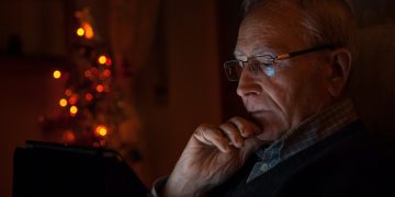 Why Is It Important for Seniors to Keep Up With Tech?