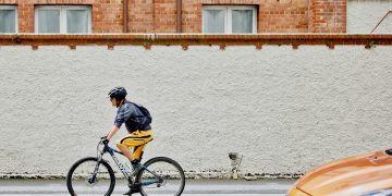 These 4 Tips Will Keep You Safe While Riding Your Bicycle