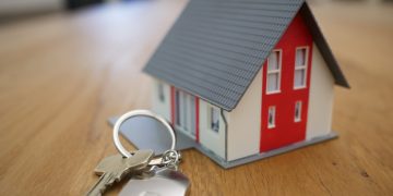 Basics of Selling Your House to a House-buying Company