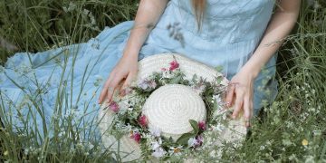 5 Bohemian Beach Wedding Dress Styles for a Summer Wedding