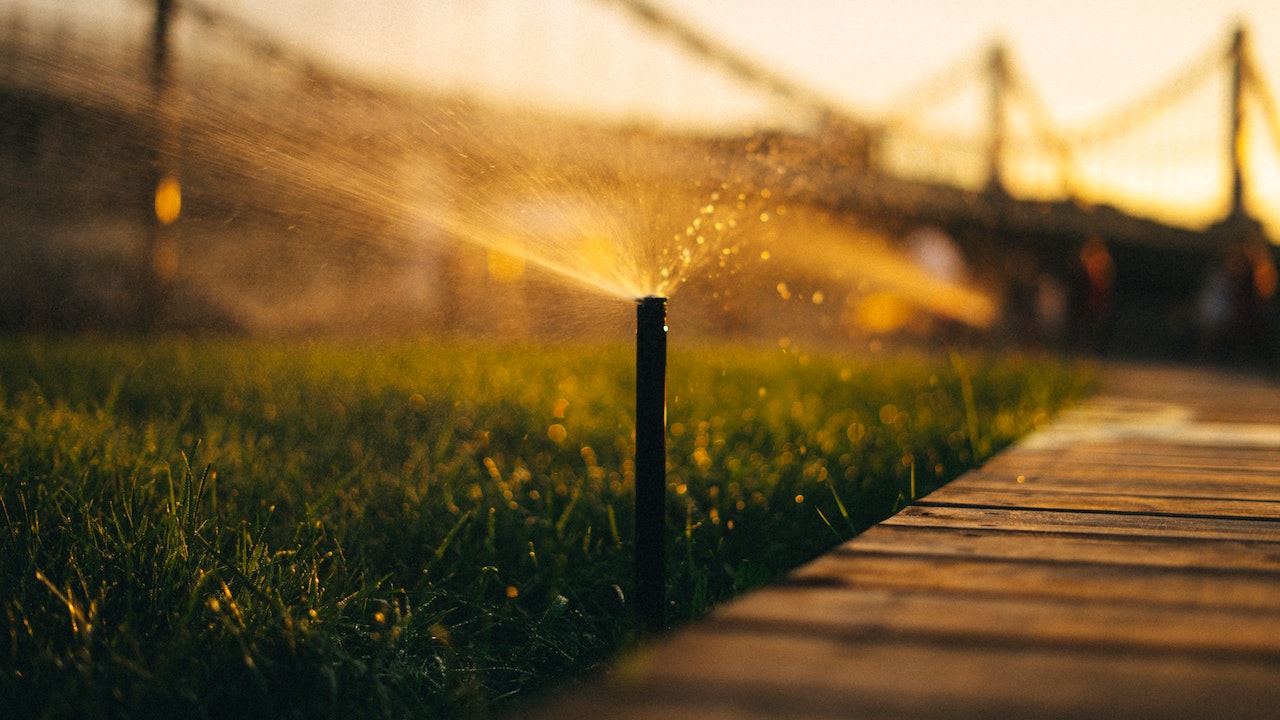 How Do You Install A Sprinkler in A Flower Bed?