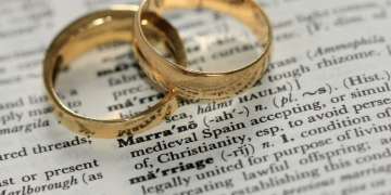 10 Ways to Tell That Your Partner Is Cheating